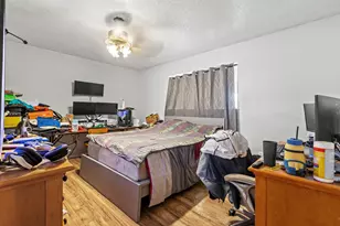 1402 S Carrier Pkwy, Grand Prairie, TX 75051 - Photo 16