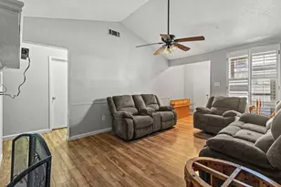 1402 S Carrier Pkwy, Grand Prairie, TX 75051 - Photo 4