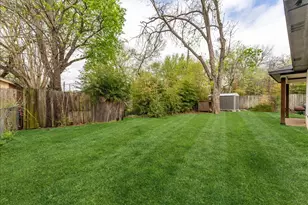 707 N Wilhite St, Cleburne, TX 76031 - Photo 24