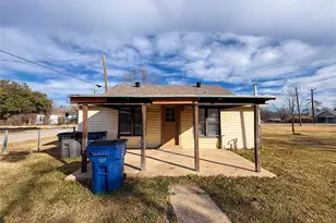 412 W Beech St, Celina, TX 75009 - Photo 14