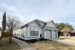 6813 Hickory Creek, Plano, TX 75023 - Photo 2