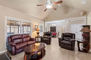 104 Blake St, Mabank, TX 75147 - Photo 4