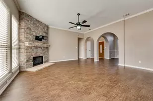 405 Arbor Lawn Dr, Burleson, TX 76028 - Photo 10