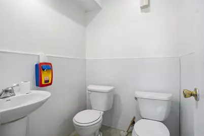 2105 W Shady Grove Road, Irving, TX 75060 - Photo 28