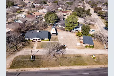 2105 W Shady Grove Road, Irving, TX 75060 - Photo 2