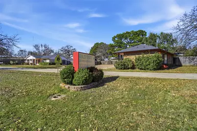 2105 W Shady Grove Road, Irving, TX 75060 - Photo 28