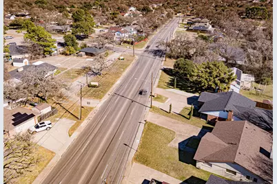 2105 W Shady Grove Road, Irving, TX 75060 - Photo 34
