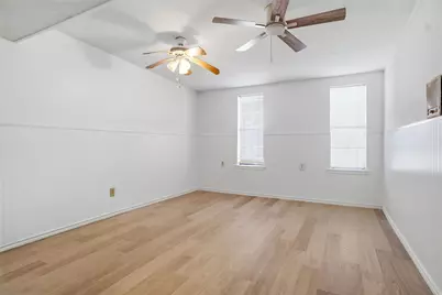 2105 W Shady Grove Road, Irving, TX 75060 - Photo 16