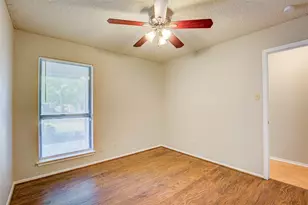 2717 Lucas Dr, Arlington, TX 76015 - Photo 24