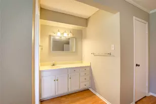 2717 Lucas Dr, Arlington, TX 76015 - Photo 20