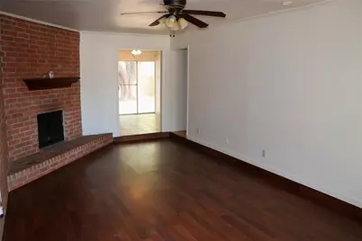 585 Manco Road, Lewisville, TX 75067 - Photo 2