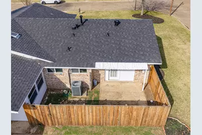 3838 Crestpark Drive, Farmers Branch, TX 75244 - Photo 10