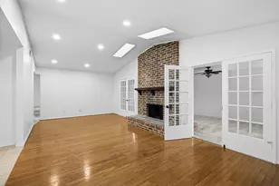 3838 Crestpark Dr, Farmers Branch, TX 75244 - Photo 14