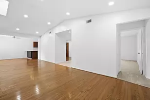 3838 Crestpark Dr, Farmers Branch, TX 75244 - Photo 18