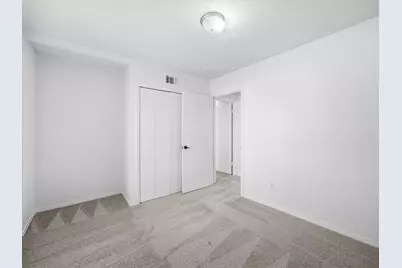 3838 Crestpark Drive, Farmers Branch, TX 75244 - Photo 32