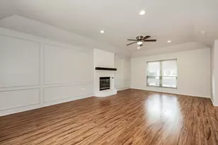 2002 Harwell St, Grapevine, TX 76051 - Photo 6