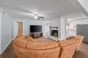 904 Treasure Rd, Garland, TX 75041 - Photo 8