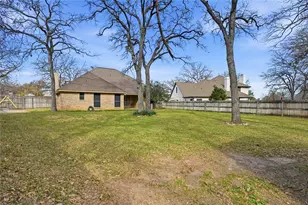 1312 Crows Nest Ct, Azle, TX 76020 - Photo 32