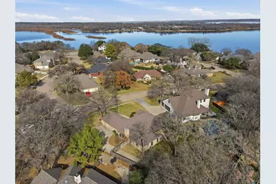 1312 Crows Nest Court, Azle, TX 76020 - Photo 8