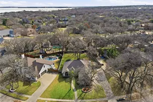 1312 Crows Nest Ct, Azle, TX 76020 - Photo 6