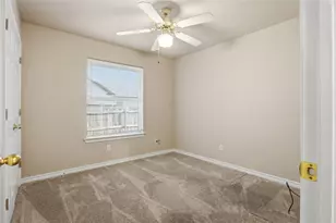 1312 Crows Nest Ct, Azle, TX 76020 - Photo 10