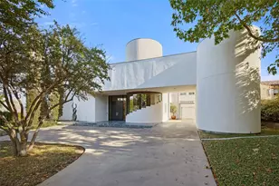 1108 Shady Oaks Ln, Westover Hills, TX 76107 - Photo 4