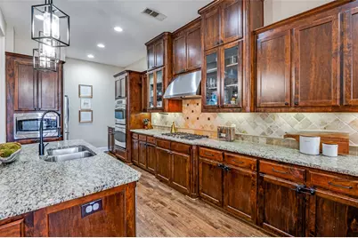 8025 Strathmill Drive, The Colony, TX 75056 - Photo 14