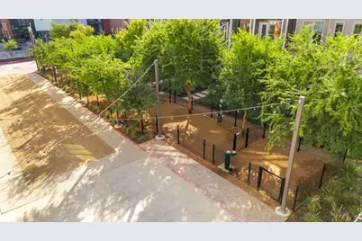 1053 Manacor Lane, Dallas, TX 75212 - Photo 12