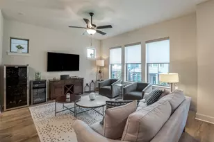 1053 Manacor Ln, Dallas, TX 75212 - Photo 4