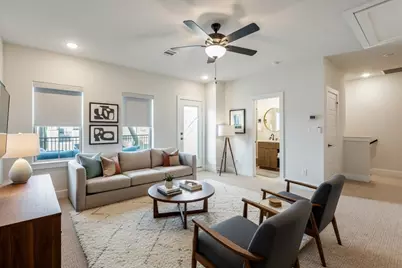 1053 Manacor Lane, Dallas, TX 75212 - Photo 10