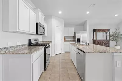 709 Mount Vista Lane, Fort Worth, TX 76131 - Photo 4