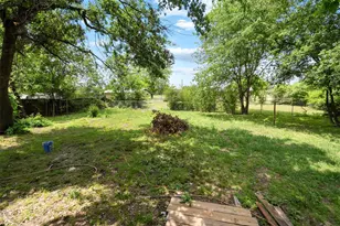 229 Bois D Arc St, Canton, TX 75103 - Photo 16