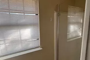 1107 Sierra Vista Dr, Granbury, TX 76048 - Photo 12