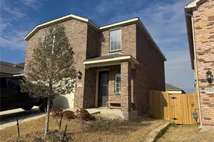 1210 Bullock Dr, Princeton, TX 75407 - Photo 2