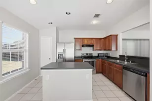 1665 Crown Point Dr, Little Elm, TX 75036 - Photo 8