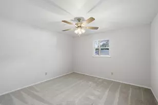 5612 Roberts Dr, Waco, TX 76710 - Photo 8