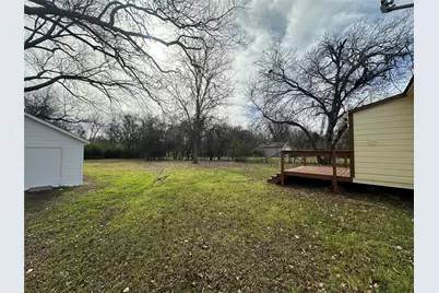 5808 Ellison Avenue, Haltom City, TX 76117 - Photo 14