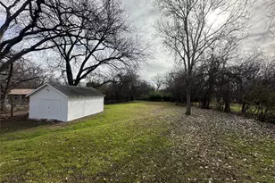 5808 Ellison Ave, Haltom City, TX 76117 - Photo 16