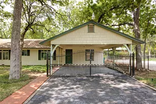 1901 Bluebird Ave, Fort Worth, TX 76111 - Photo 40