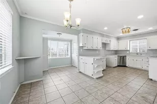 1901 Bluebird Ave, Fort Worth, TX 76111 - Photo 8