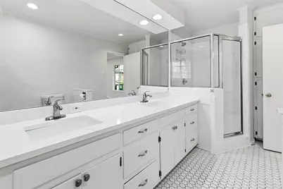 1901 Bluebird Avenue, Fort Worth, TX 76111 - Photo 22