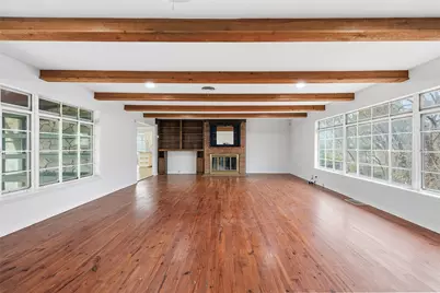 1901 Bluebird Avenue, Fort Worth, TX 76111 - Photo 2