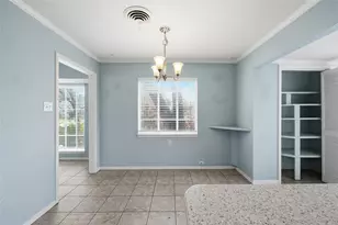 1901 Bluebird Ave, Fort Worth, TX 76111 - Photo 14