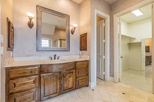 1018 Pedernales Trail, Irving, TX 75063 - Photo 18