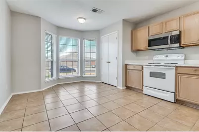 800 Ponselle Drive, Arlington, TX 76001 - Photo 12