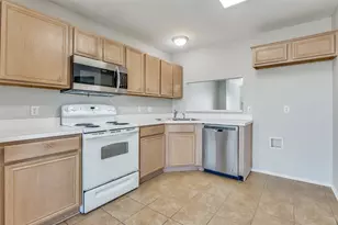 800 Ponselle Dr, Arlington, TX 76001 - Photo 14