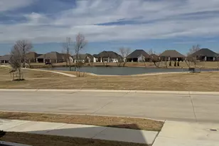 11301 Drinkwater Dr, Denton, TX 76207 - Photo 38