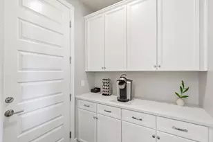 11301 Drinkwater Dr, Denton, TX 76207 - Photo 12