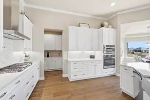 11301 Drinkwater Dr, Denton, TX 76207 - Photo 10