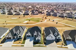 11301 Drinkwater Dr, Denton, TX 76207 - Photo 36